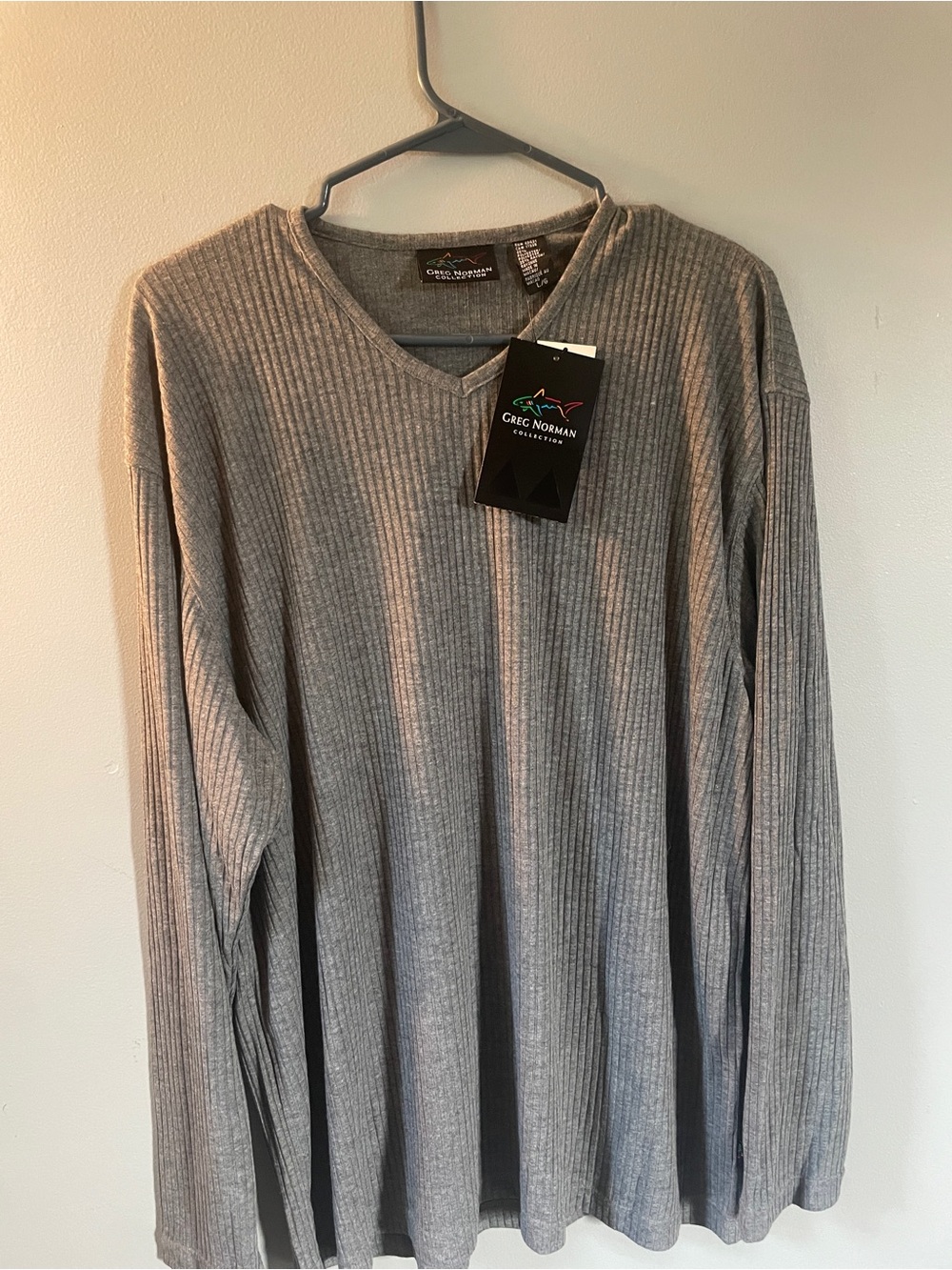 Greg Norman Shirt Collection Men’s Gray Ribbed V-Neck Sweater Large NWT